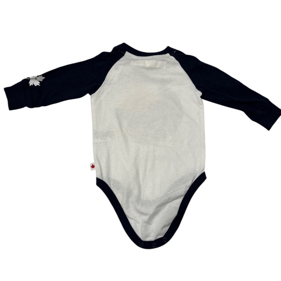 Hudson’s Bay  Bodysuit + Miles The Label Baby Jeans (0-6mos) [💥BUNDLE 2 items] - Picture 3 of 6